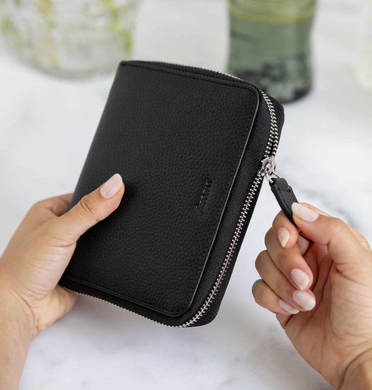 Norfolk Pocket Compact Zip Organiser Black