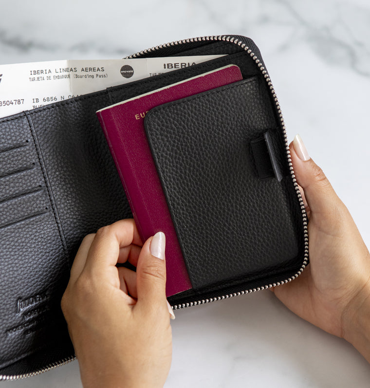 Norfolk Pocket Compact Zip Organiser Black